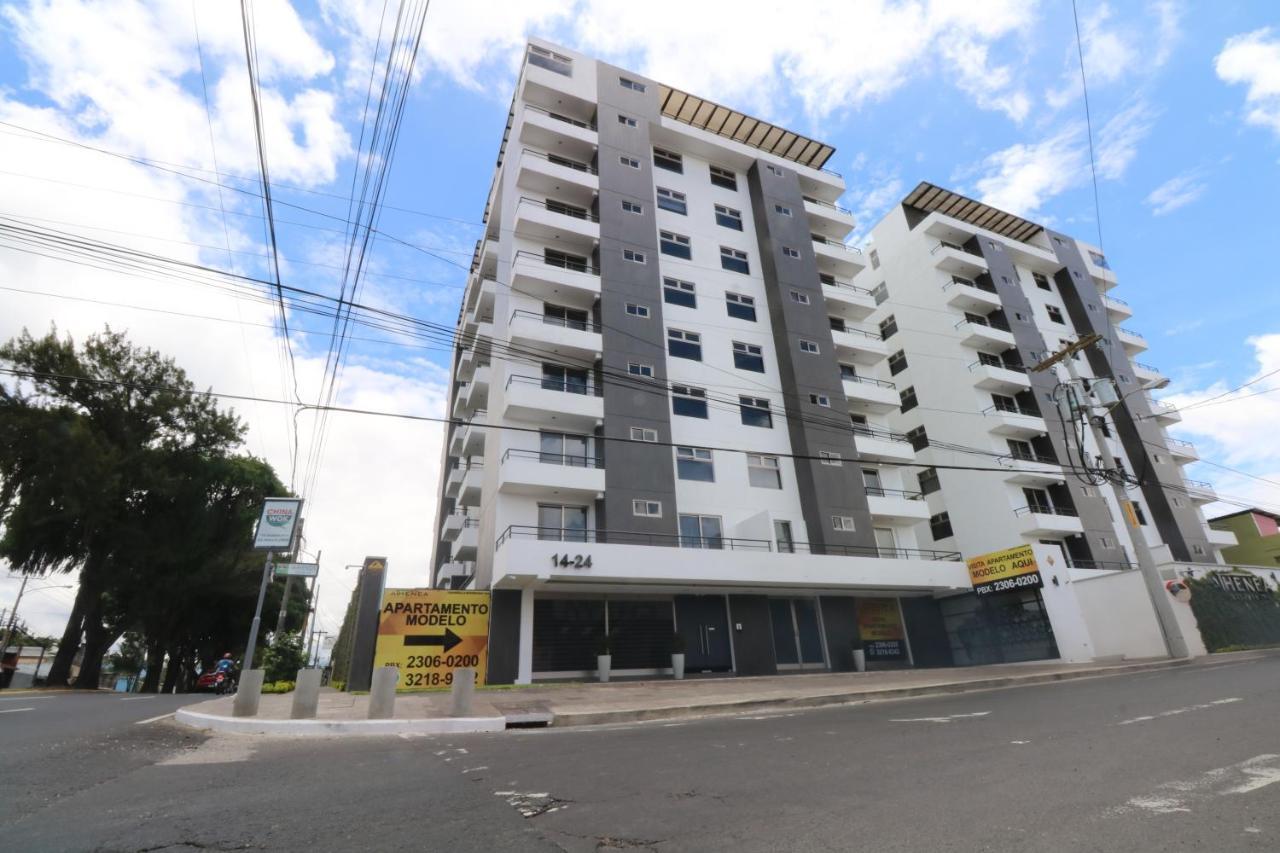Lovely 2 Bedroom Rental Unit With Free Parking グアテマラシティ エクステリア 写真